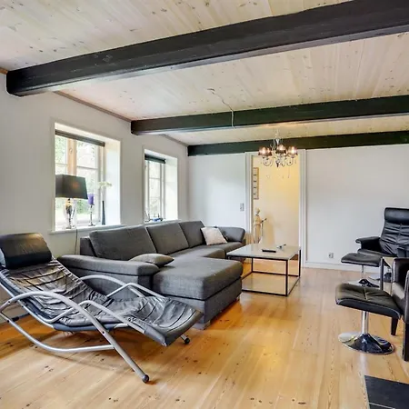 Knut - 10km From The Sea By Interhome 펜션